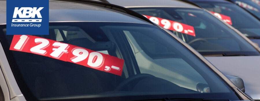 Used cars lined up at used car dealership